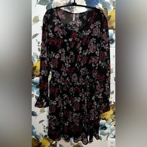 Xhiliration Floral Smocked Waist Mini